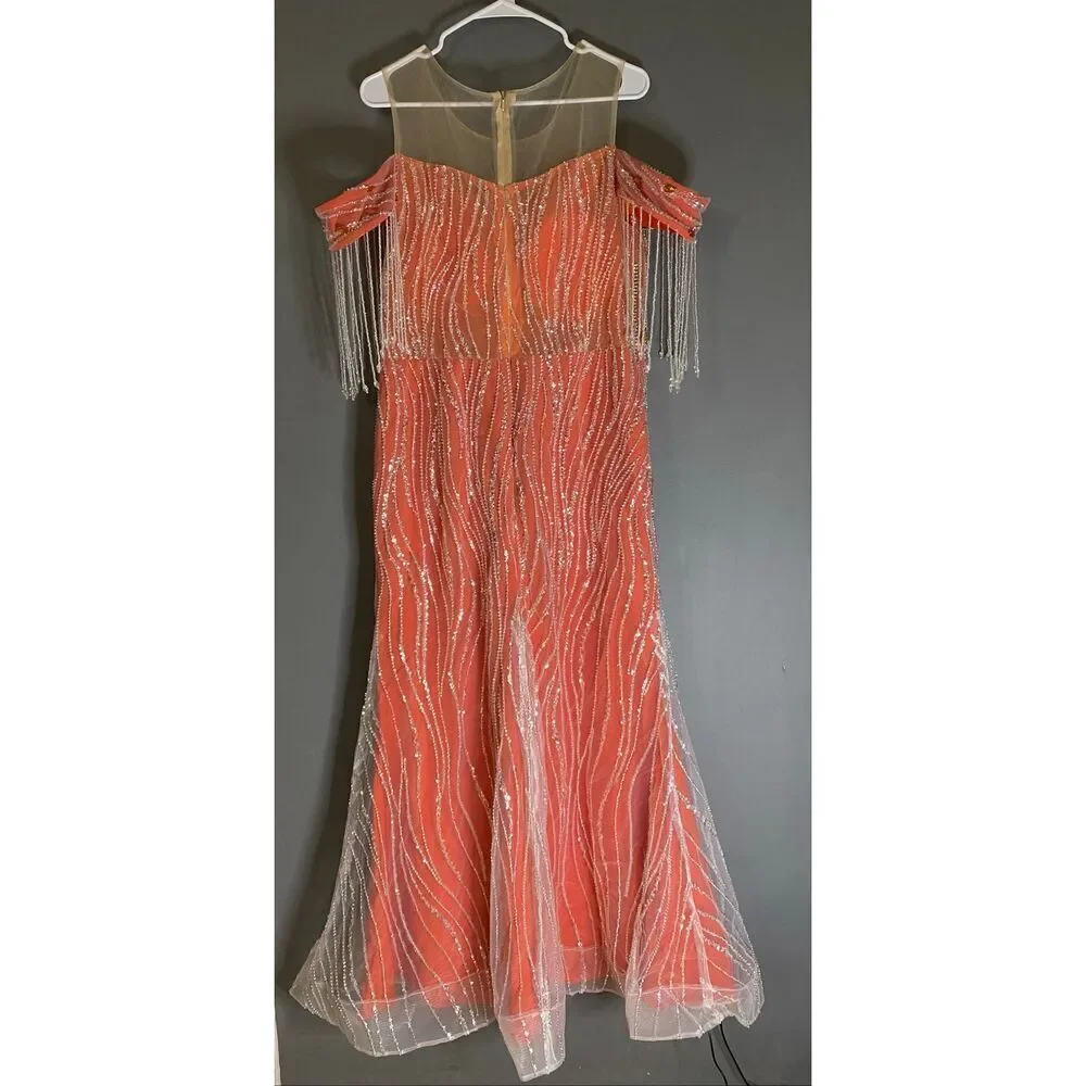 Sheer Overlay Sequins Bead Embellishments Illusion Neckline Dress 112x151CM